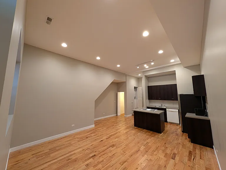 1463 W Huron St #1F — Photo 14