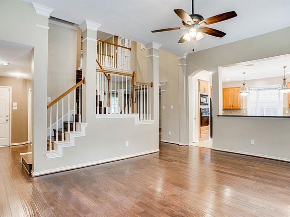 4th image of 1094 Woodbriar Dr
