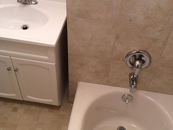 Full bathroom before the bedroom.