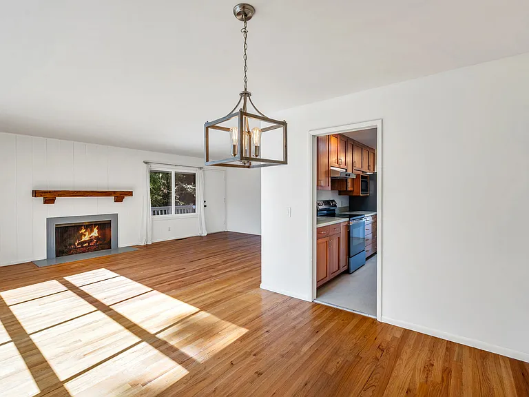 9140 NE 21st Pl — Photo 7