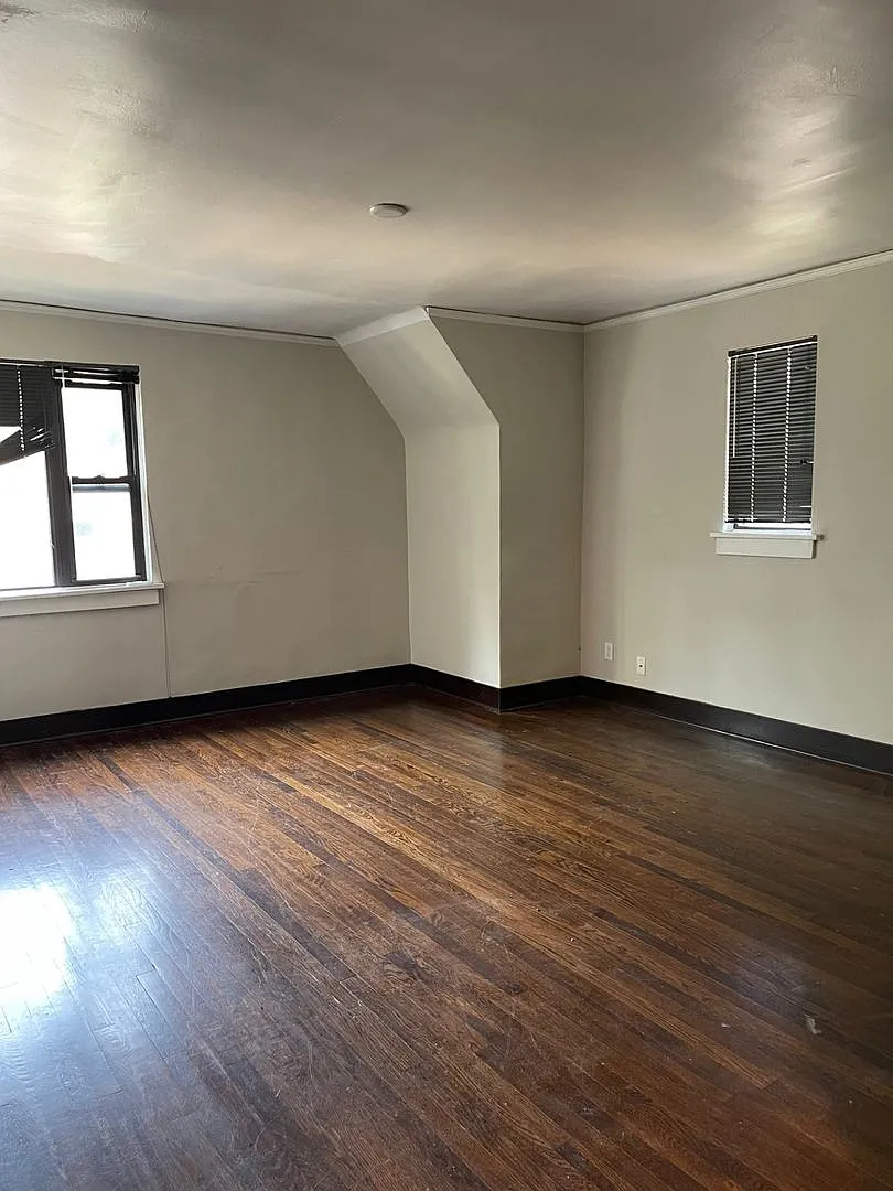 Dreamvesting Rentals (3306 Burt St) (Nottingham) — Photo 4