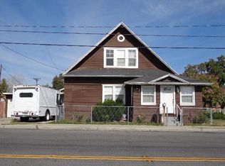 118 E 1st St, Rialto, CA 92376