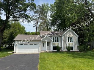 6235 Cascade Rd SE, Grand Rapids, MI 49546