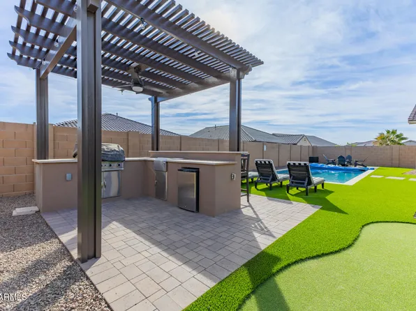 18399 W BROOKWOOD Drive, Goodyear, AZ 85338