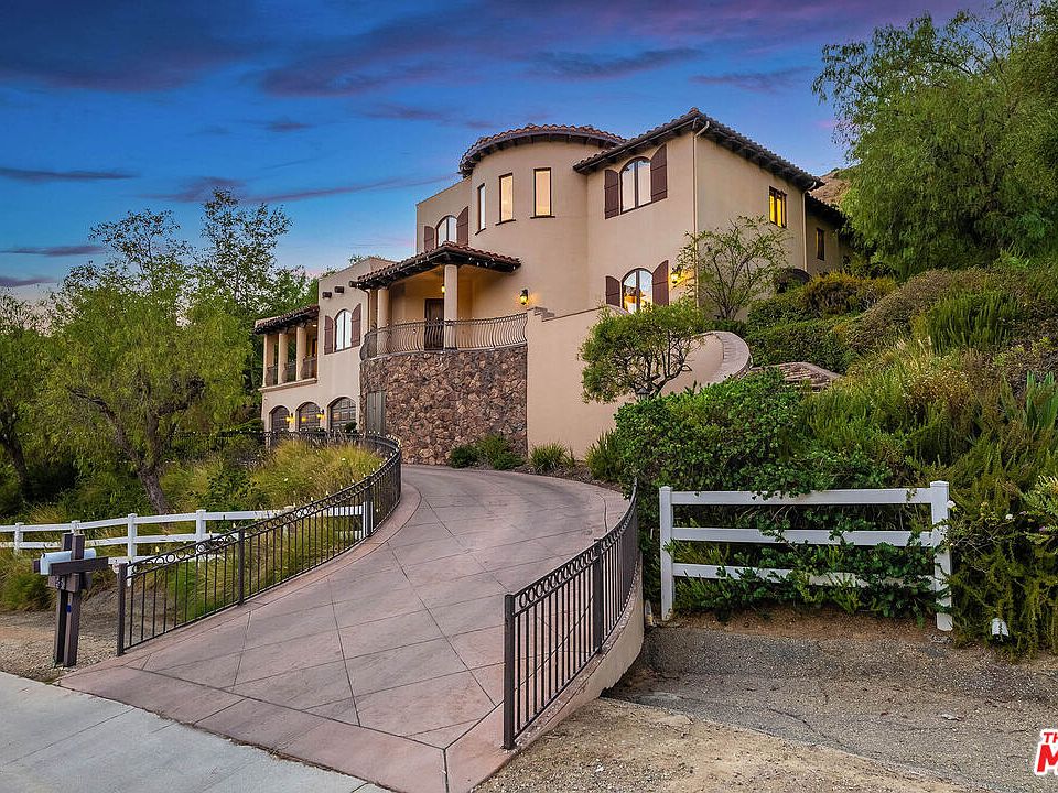 1st image of 55 Coolwater Rd