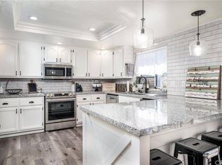 23325 Continental Dr, Canyon Lake, CA 92587