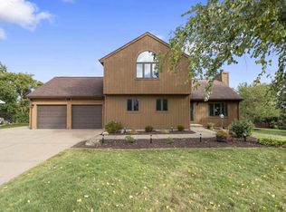 802 Forest View Dr, Verona, WI 53593