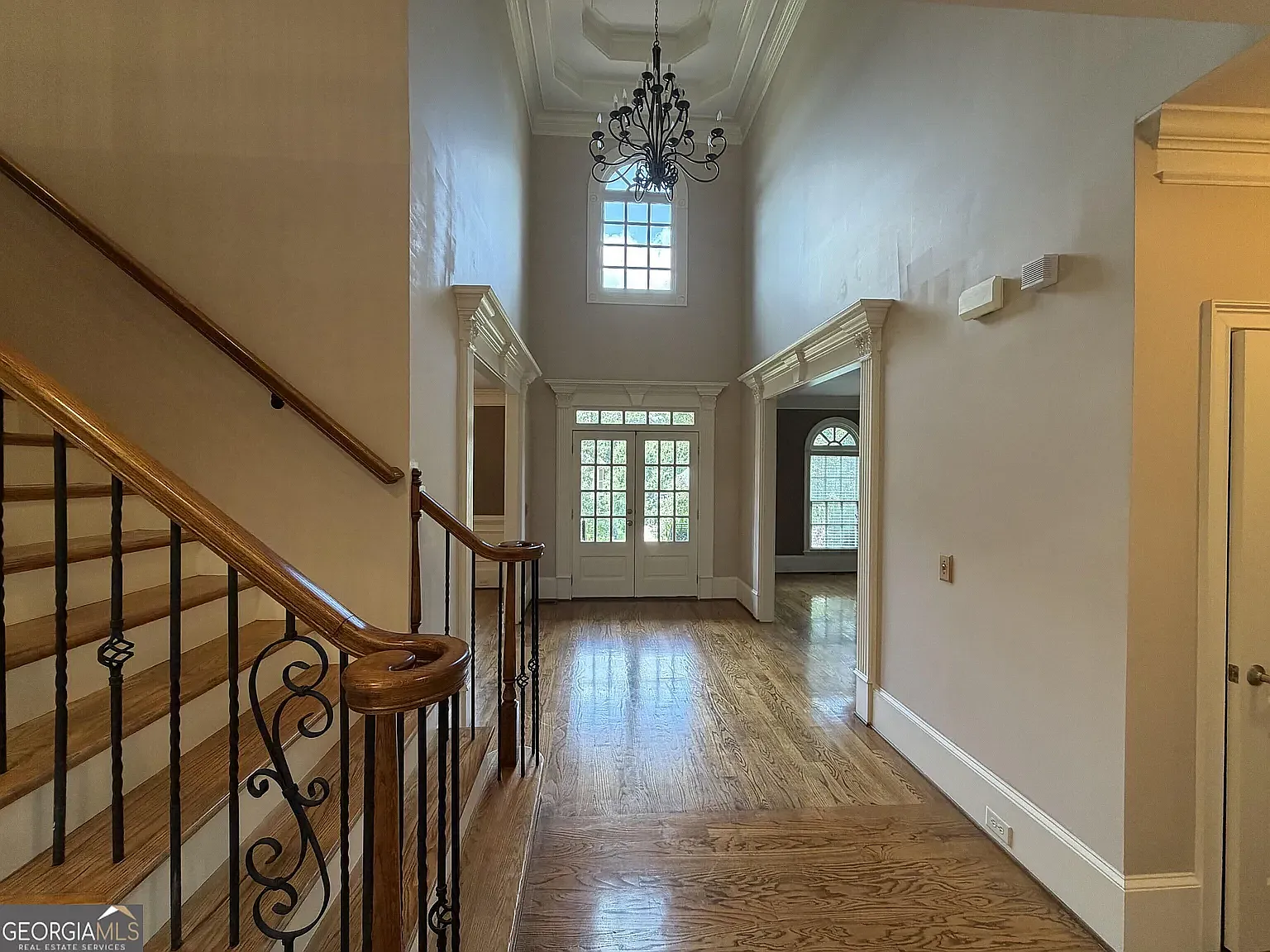 6 bed, 5482 sqft, $4,900 — Photo 4
