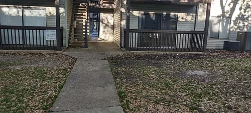 102 Wells Ct Photo 1