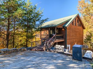 4104 Harvest Moon Ln, Sevierville, TN 37862