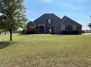 7916 Dove Crossing Dr, Edmond, OK 73034