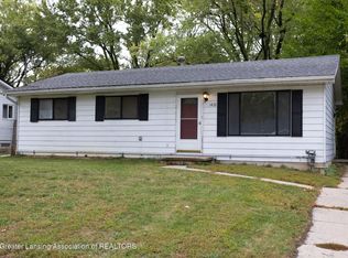 1422 Pierce Rd, Lansing, MI 48910