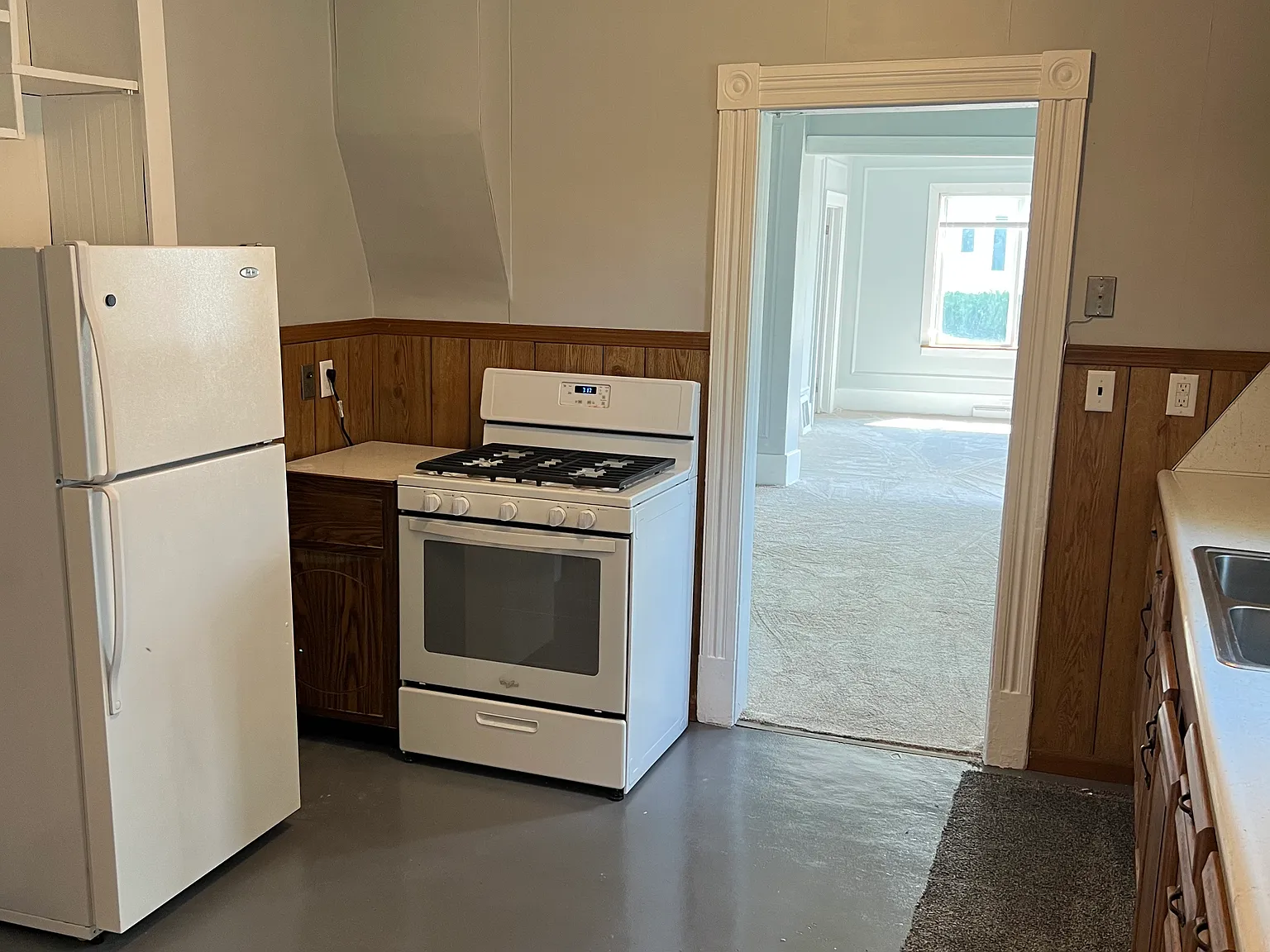 715 N Dean St — Photo 2