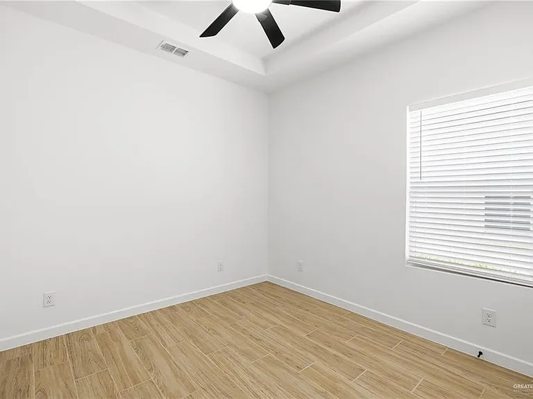 1205 S Waterfall Ave #1 — Photo 24