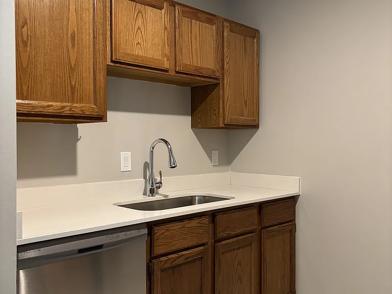 1601 N Innsbruck Dr #305 — Photo 9