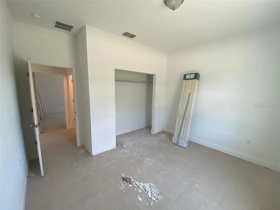 3rd image of 305 Erie Dr.