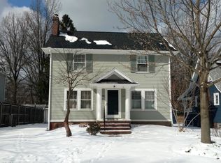 1590 Rydalmount Rd, Cleveland Heights, OH 44118