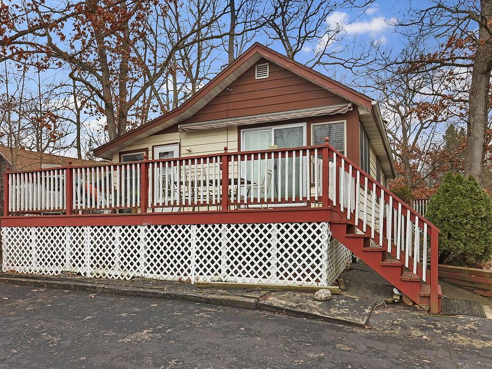 1st image of 534 Oakwood TRAIL