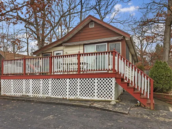 534 Oakwood TRAIL, Twin Lakes, WI 53181