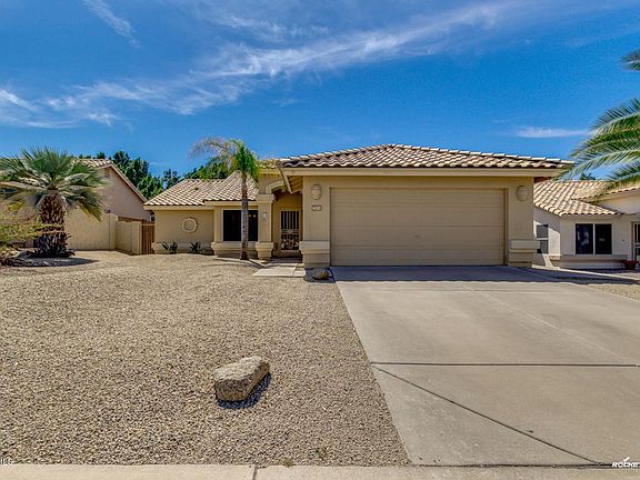 DRAMATIC COVERED ENTRANCE