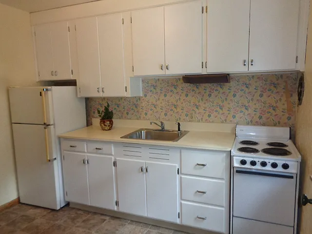 93 Village Dr #D — Photo 3