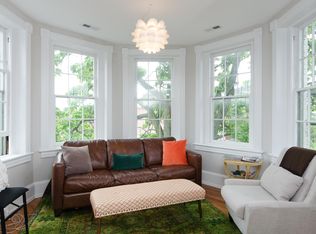 129 4th St SE APT 4, Washington, DC 20003