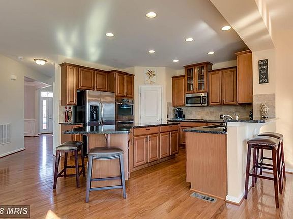 Gourmet Kitchen with Large Island