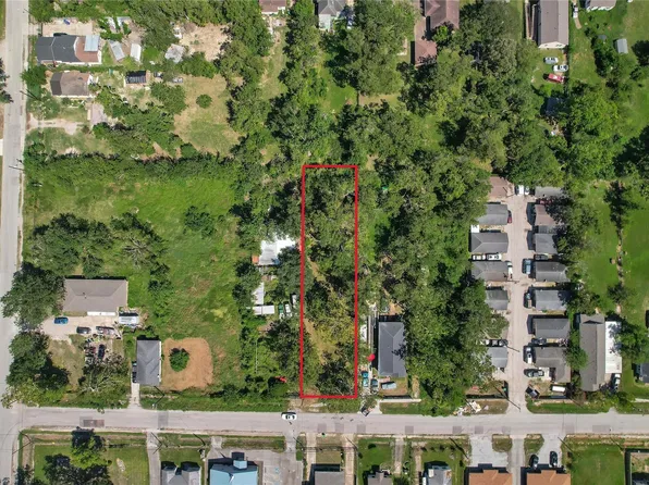 3914 Wipprecht St, Houston, TX 77026