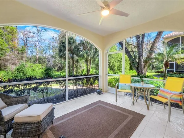 77 Silver Oaks CIR #8-104, NAPLES, FL 34119