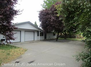 1657 Cloverlawn Dr APT B, Grants Pass, OR
