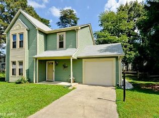 4269 Mockingbird Ct, Waldorf, MD