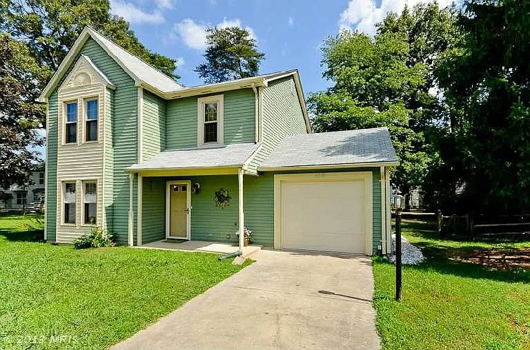 4269 Mockingbird Ct photo 1