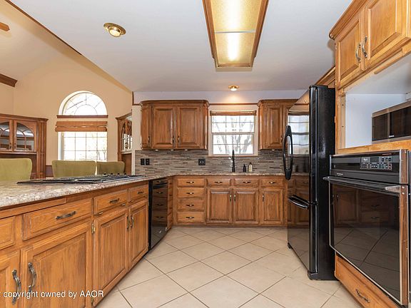 5th image of 7509 Yorkshire Ct