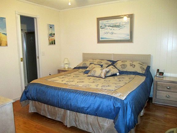 4th image of 9551 Shore Dr Unit 1E