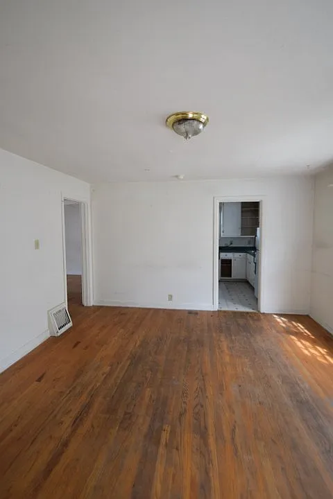 2 bed, 1.0 bath, 738 sqft, $2,550 — Photo 4