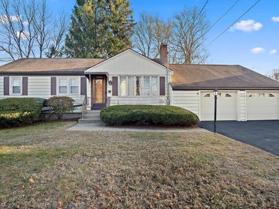 11 Day Cir, Woburn, MA, 01801