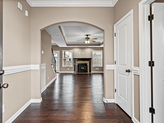 4th image of 1370 Millet Dr