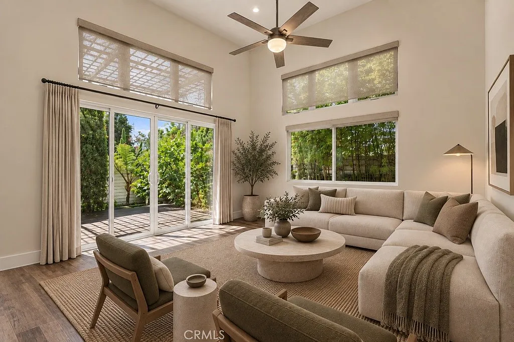 2 bed, 1200 sqft, $4,100 — Photo 2