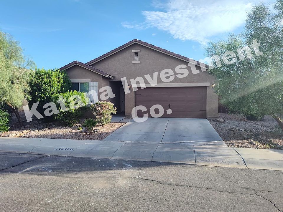 1st image of 42490 W Arvada Ln
