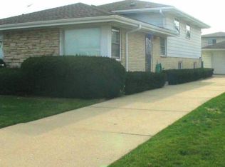 8409 W Betty Ter, Niles, IL 60714
