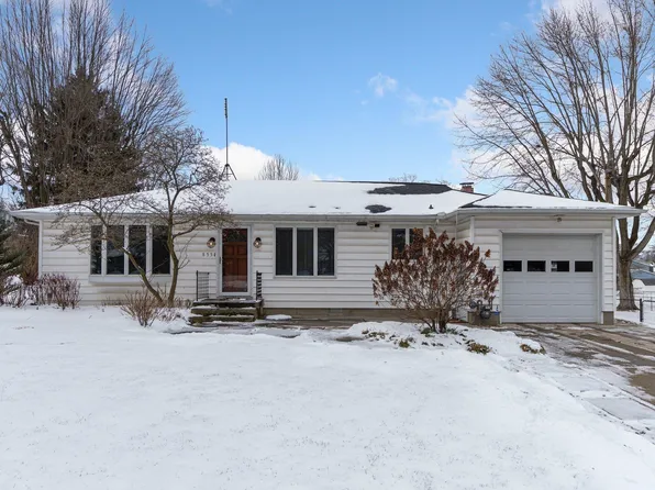 855 N Main St, Roanoke, IN 46783