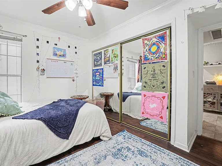501 W 26th St #210 — Photo 25