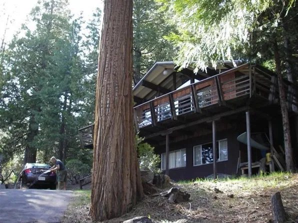 26404 Trinity Dr, Cold Springs, CA 95335