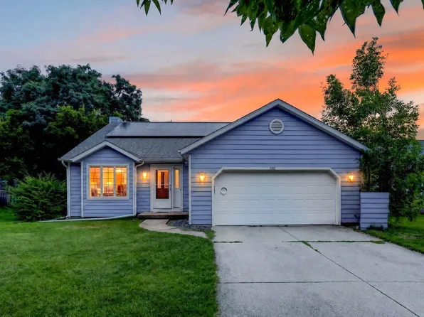 7862 W Oakbrook Cir, Madison, WI 53717