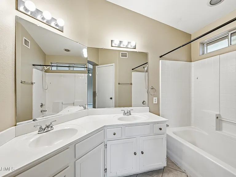 1244 E Angela Dr — Photo 23