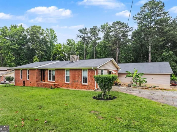 238 W Wedgewood Cir, Newnan, GA 30263