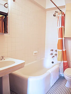 Sold by Sotheby's International Realty | media 6