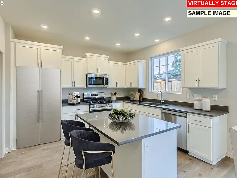 1717 Seven Mile Ln SE — Photo 2