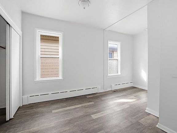 5th image of 1017 East Pearson STREET