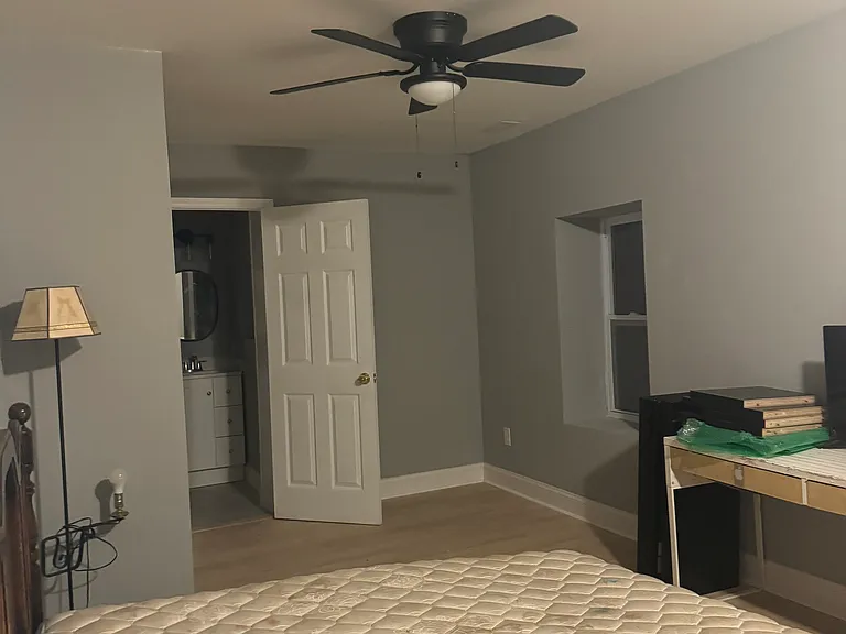 1115 Willow St — Photo 4